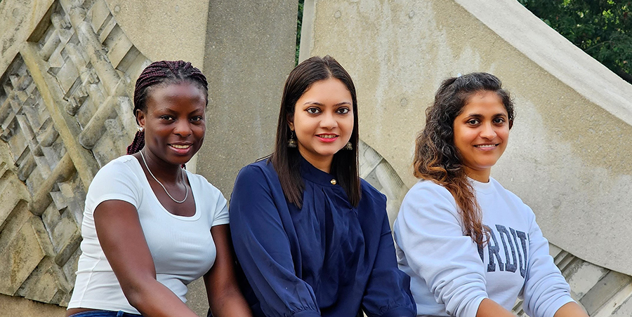 Ayobami Oluwadunsin Oladapo, Shivika Aggrawal, and Srilani Wickramasinghe 