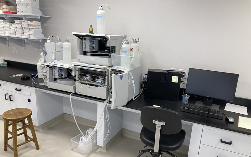 Thermo Fisher Scientific Neoma MC-ICP-MS and the Thermo Fisher iCap RQ single quadrupole ICP-MS instruments.